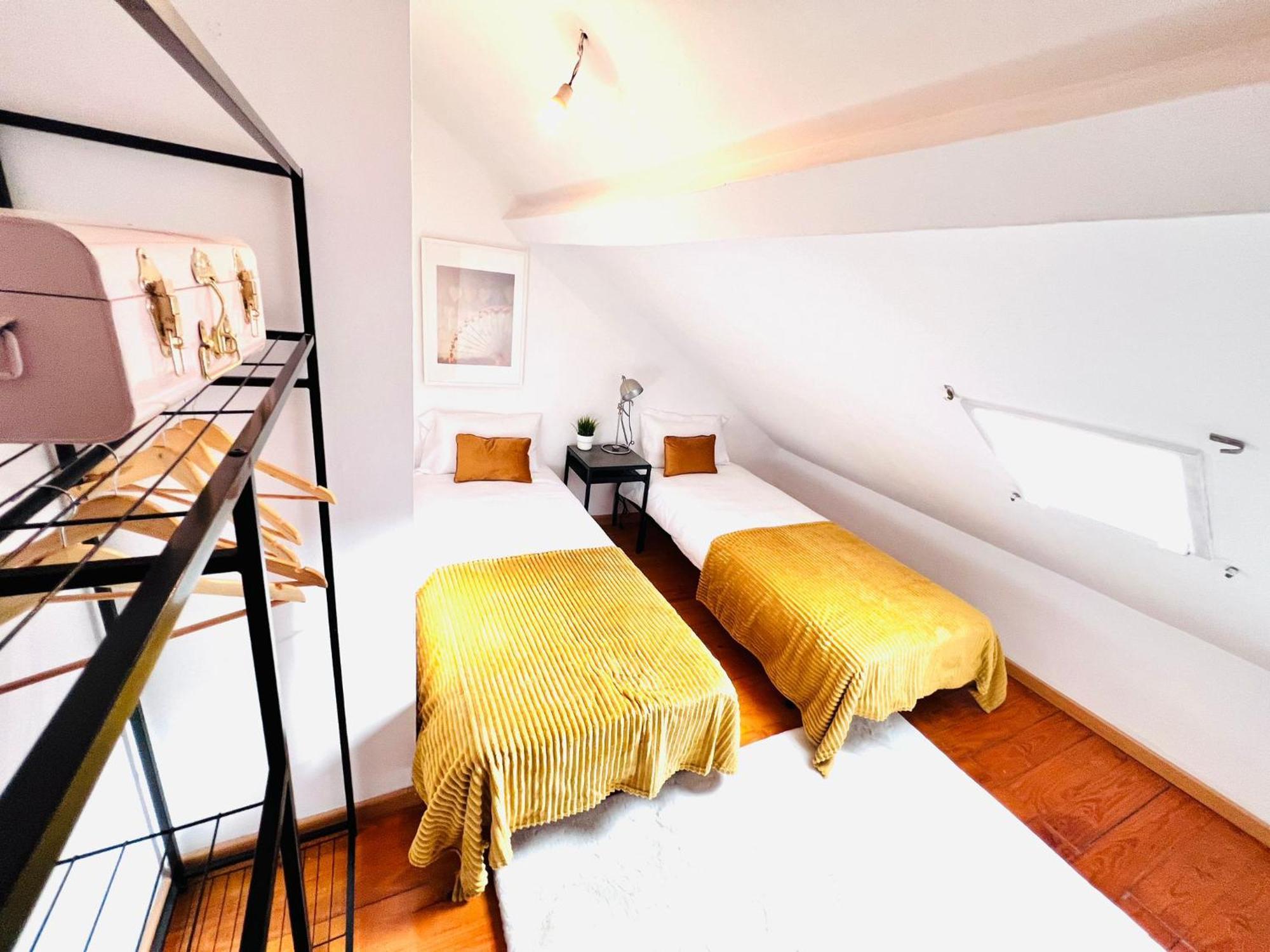 Hostel Bairro Alto, Location In Centre *